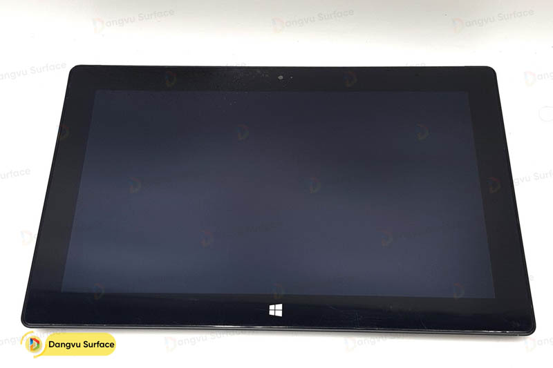 Màn hình là một bộ phận bên ngoài, nên mọi vấn đề về nó đều phải do tác động bên ngoài.