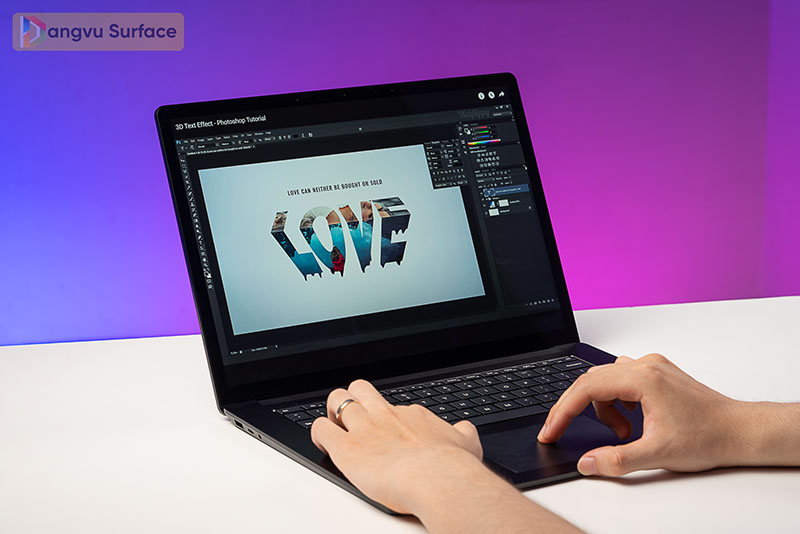 Khả năng làm việc không thua kém Surface Pro