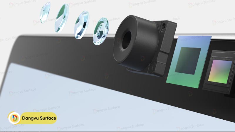 camera trước trên Surface thường được chú ý hơn
