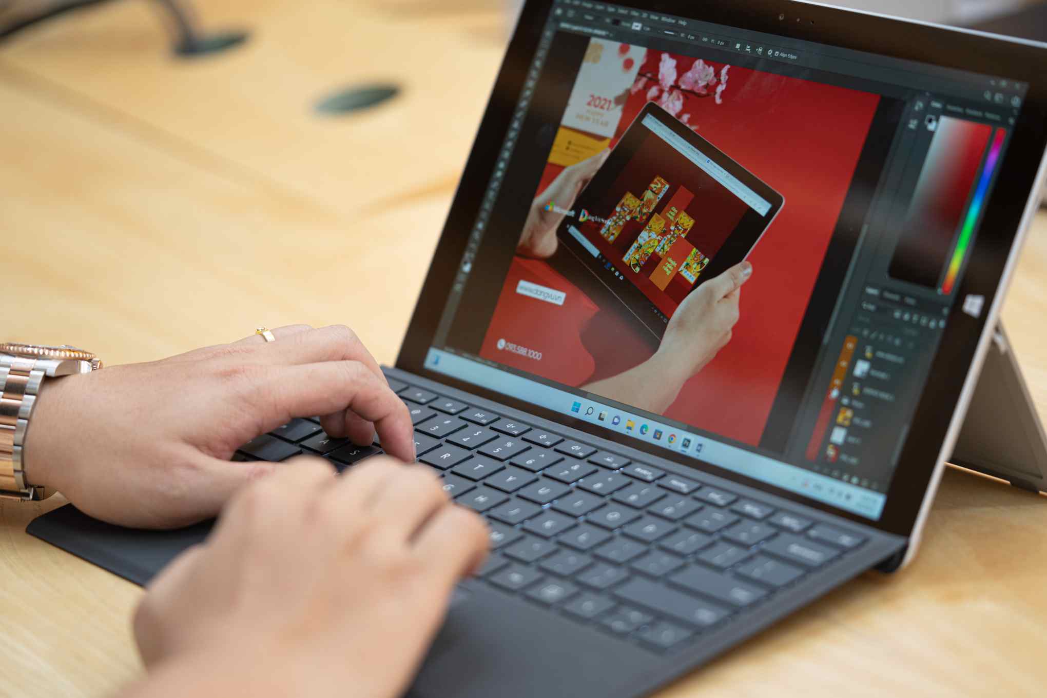 Vào cuối năm 2014 hãng Microsoft đã cho ra mắt thiết bị Pro 3