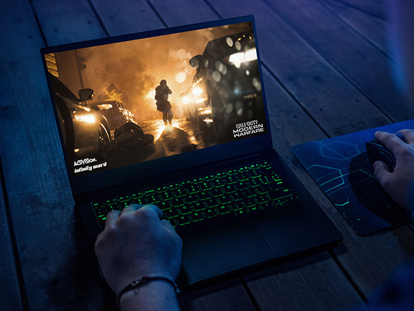 Anh em nên chơi game cơ bản, giải trí nhẹ nhàng sẽ hạn chế được máy nóng