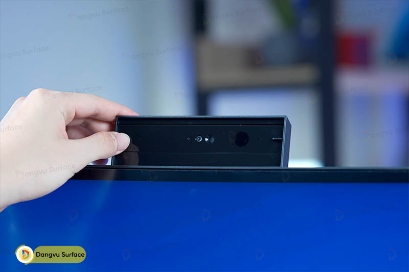 Webcam tích hợp 