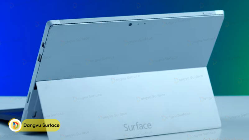 Thiết kế của chiếc Surface Pro thế hệ thứ ba này không hề lỗi thời một chút nào