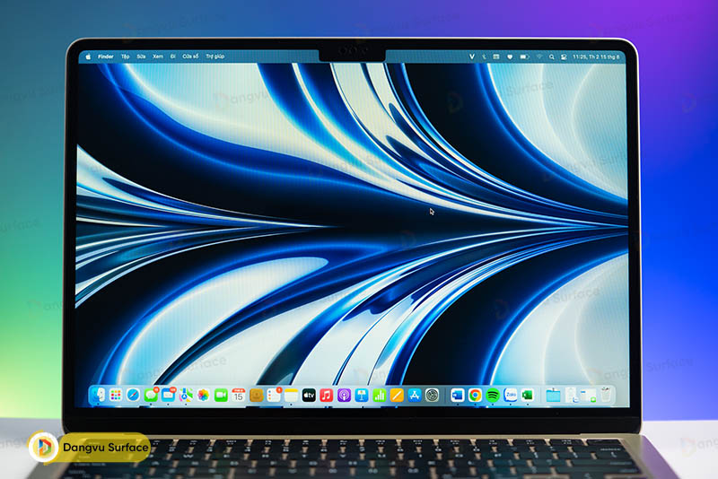 Macbook Air không hỗ trợ cảm ứng nhưng vẫn có chất lượng hiển thị sắc nét