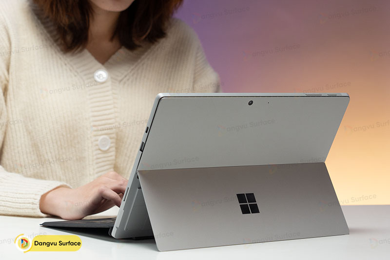 5 lý do nên mua Surface Pro 7 Plus i5/16/256 LTE