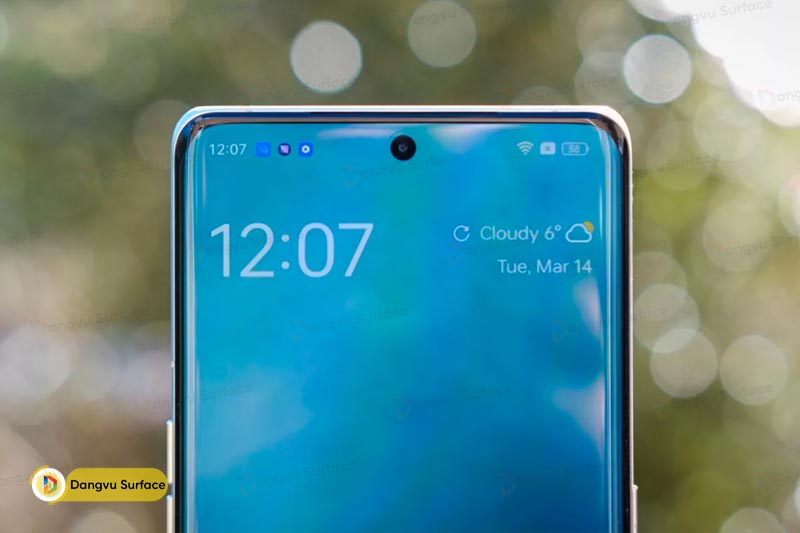 Tỷ lệ màn hình so với thân máy đạt 93.5%