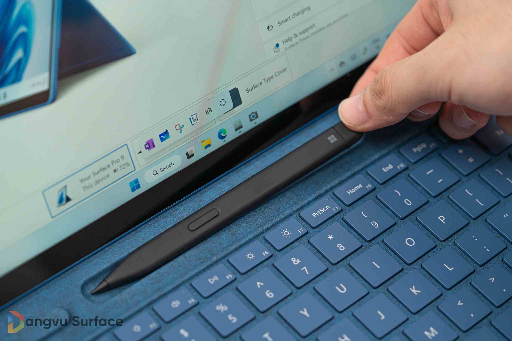 Surface Slim Pen 2 là chiếc bút cảm ứng được tích hợp tối ưu phiên bản Surface Pro 9