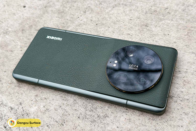 Xiaomi 13 Ultra được trang bị một hệ thống camera mạnh mẽ