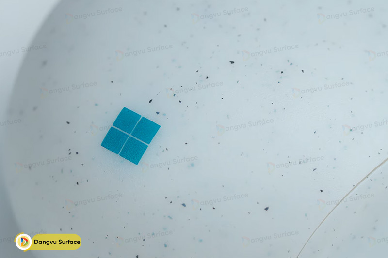 Logo Windows được in ở đuôi chuột Ocean Plastic Mouse