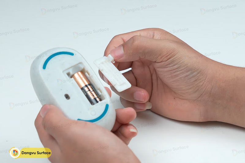 Không cần phải lo lắng việc chuột nhanh hết pin hay tốn tiền thay pin thường xuyên