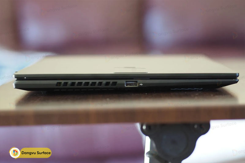 Cổng kết nối trên ASUS Vivobook 14X OLED (2023)
