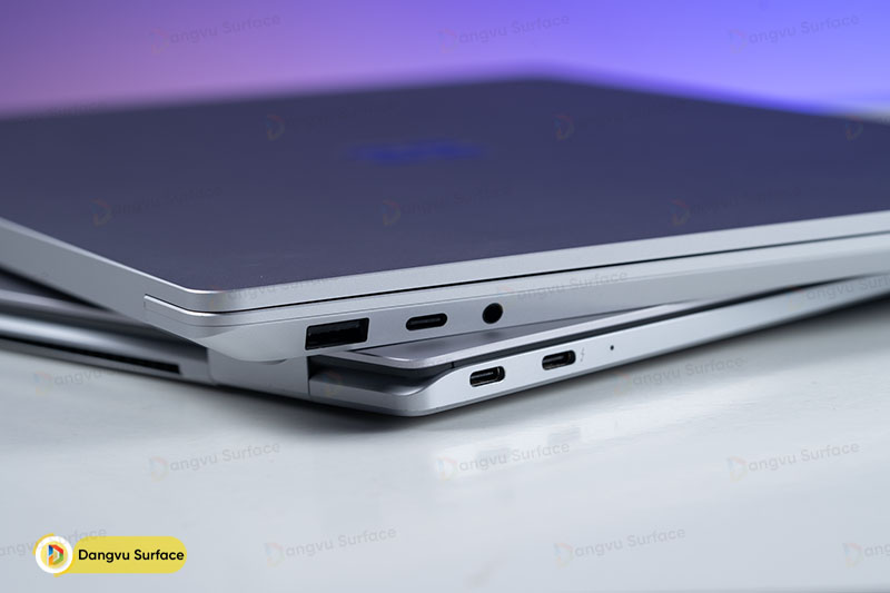 Cổng kết nối trên hai laptop 