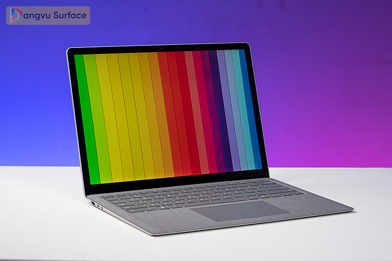 Surface Laptop 4 13.5 inch, màn hình PixelSense 2256 x 1504 pixels