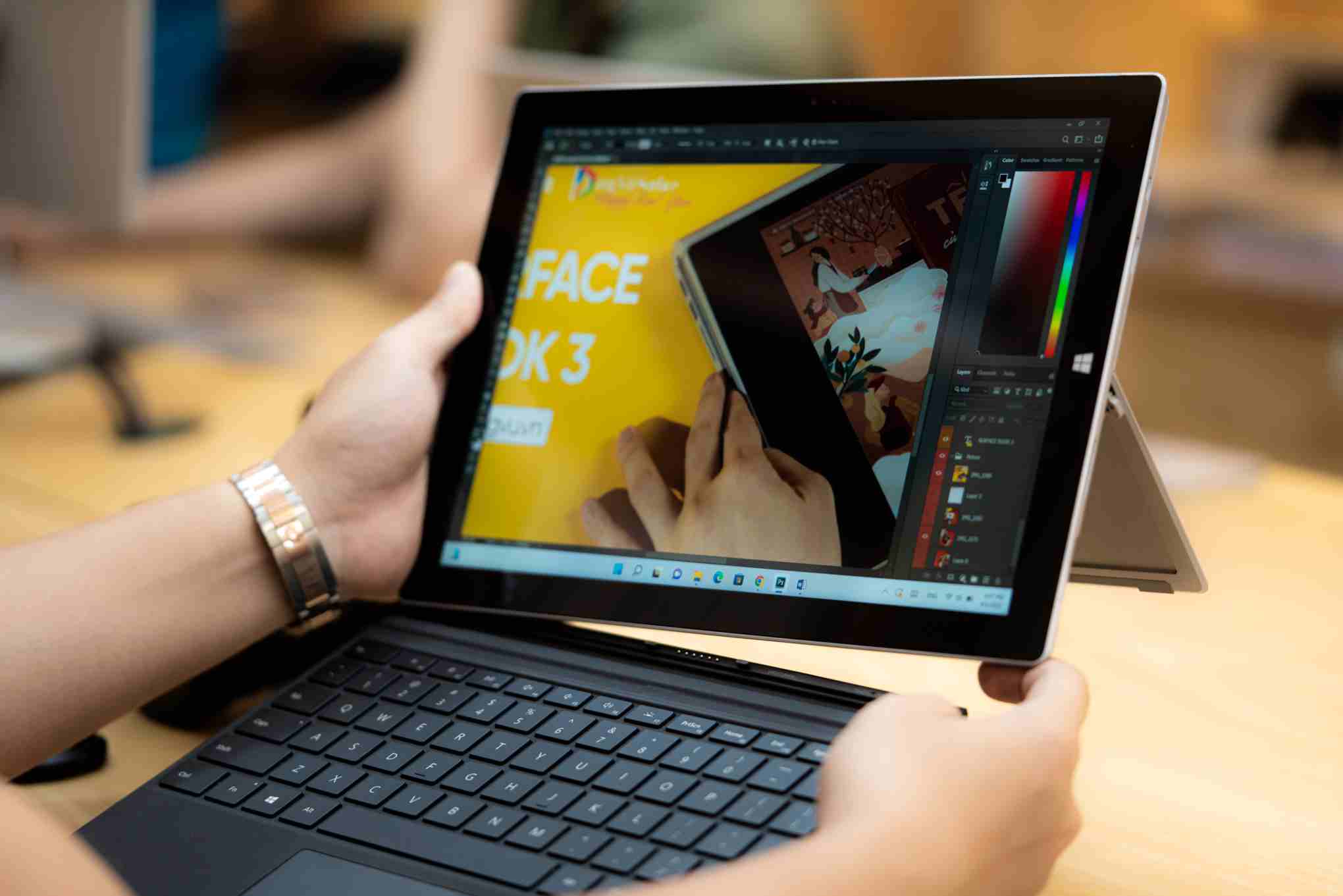 Các dòng Surface lai sẽ không bao gồm bàn phím và phụ kiện đi kèm