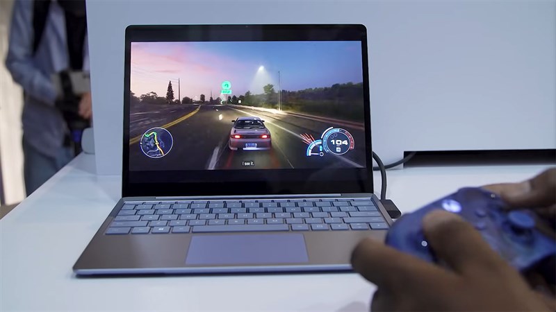 chất lượng âm thanh phát ra từ Surface Laptop Go 3 lại vượt qua mong đợi