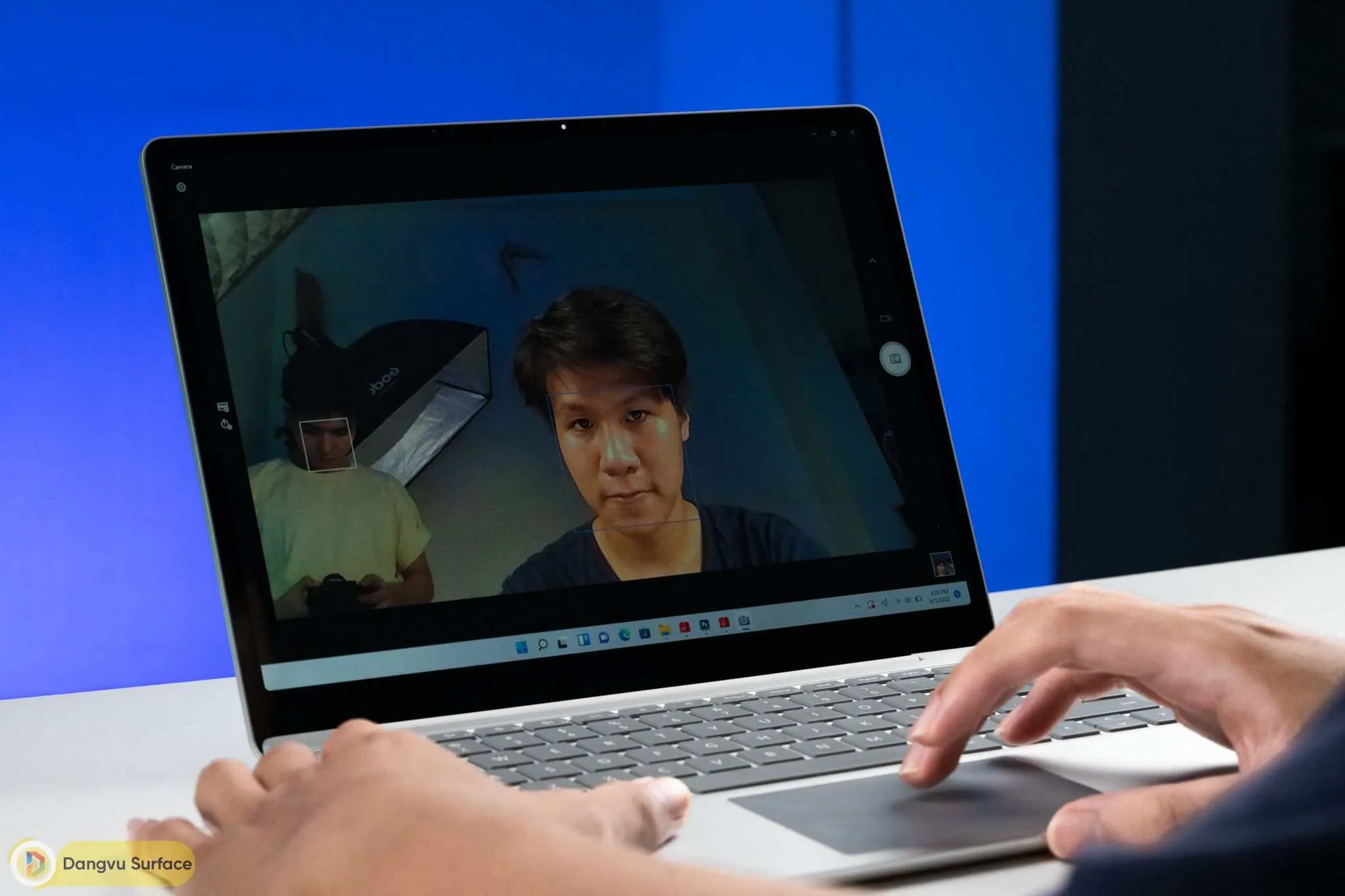 Laptop Go 3 đăng nhập nhanh qua nhận diện khuôn mặt