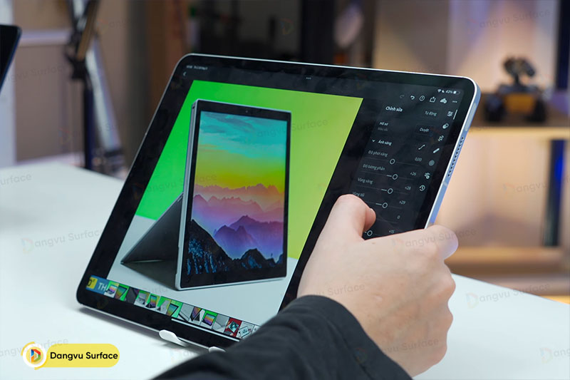 IPad Pro 2022 được bán với giá hơn 27 triệu VNĐ cho bản 12.9”