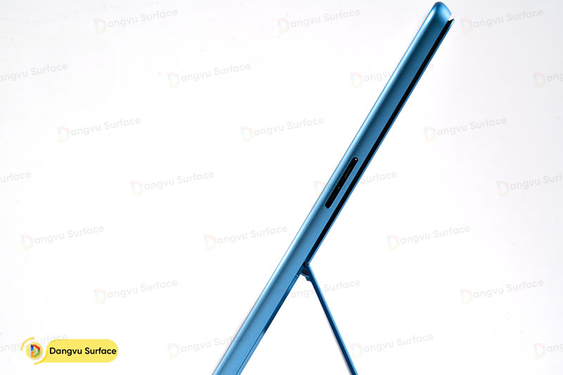 Cổng Surface Connect của Surface Pro