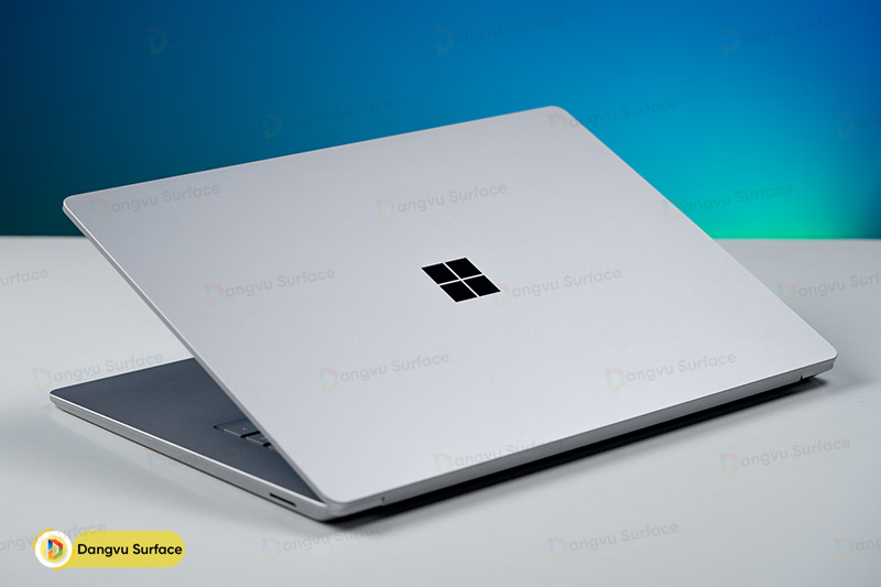 Surface Laptop 4 i5 có thiết kế cao cấp, hiện đại và gọn gàng