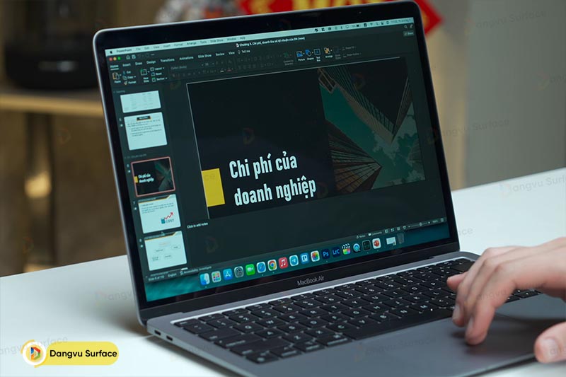 Có thể thực hiện đa tác vụ, không chỉ đơn giản là những tác vụ thông thường như soạn thảo, trình chiếu,...