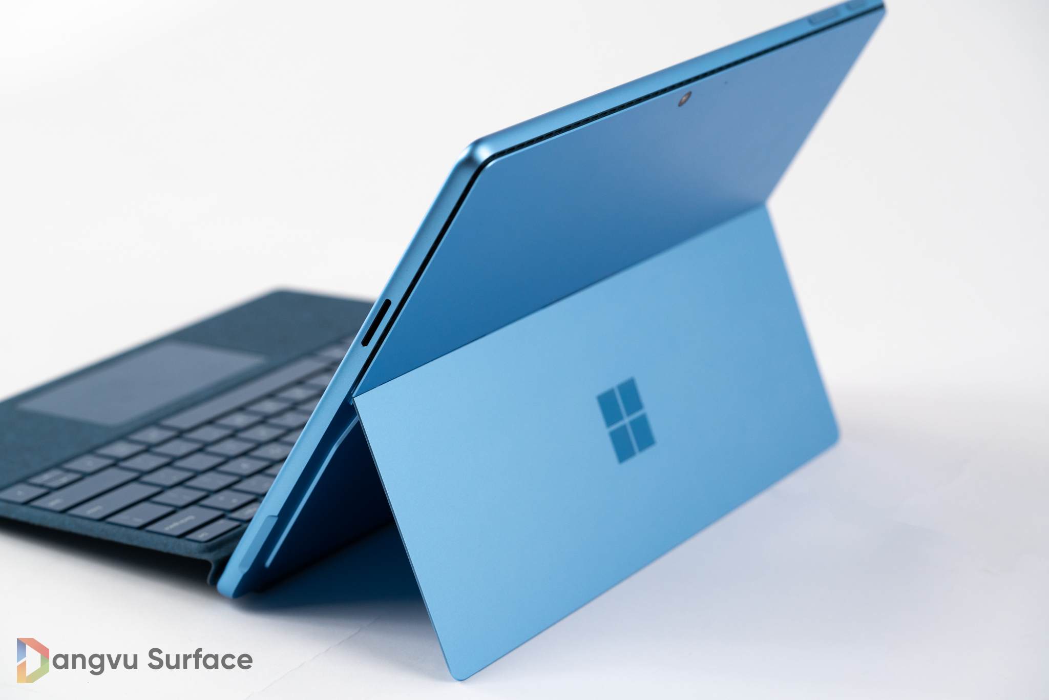 Thời lượng pin thực tế của Surface Pro 9