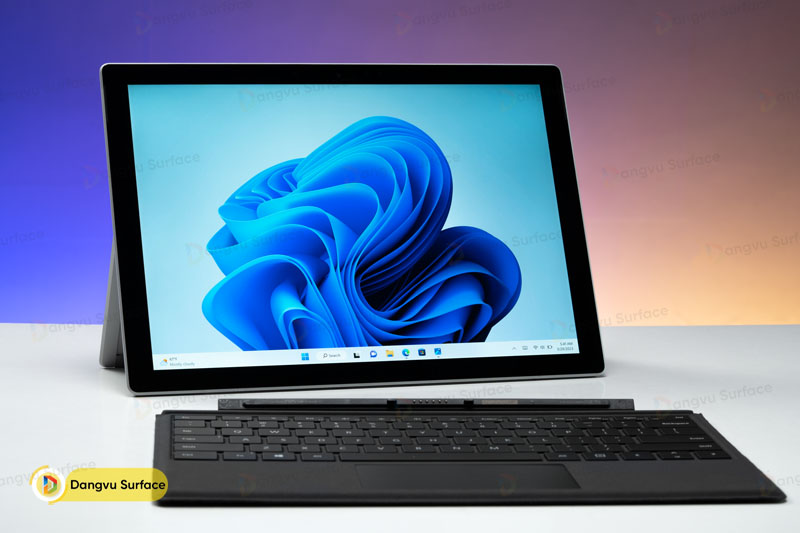 Surface Pro 7 Plus là phiên bản mới 100% từ Microsoft