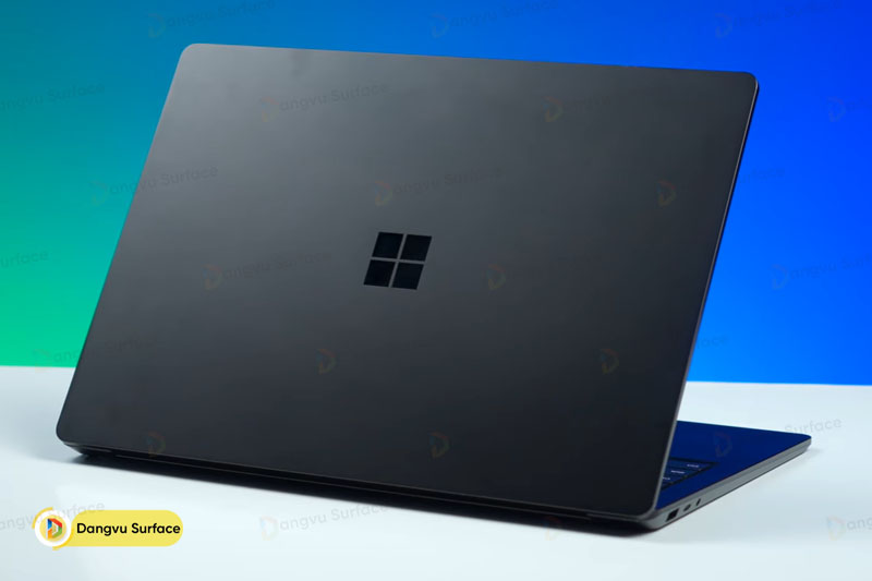 Một chiếc ultrabook nhỏ gọn, mạnh mẽ và bền bỉ với mức giá cực kỳ phải chăng