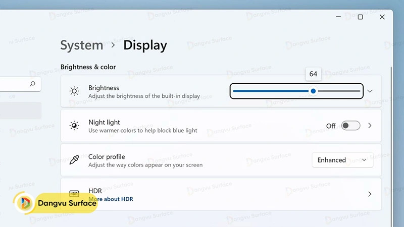 Cách tắt điều chỉnh độ sáng màn hình tự động (Adaptive Color) trên Surface