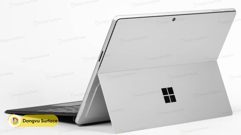 Microsoft sẽ giới thiệu thiết bị mới sớm hơn so với lịch trình hàng năm