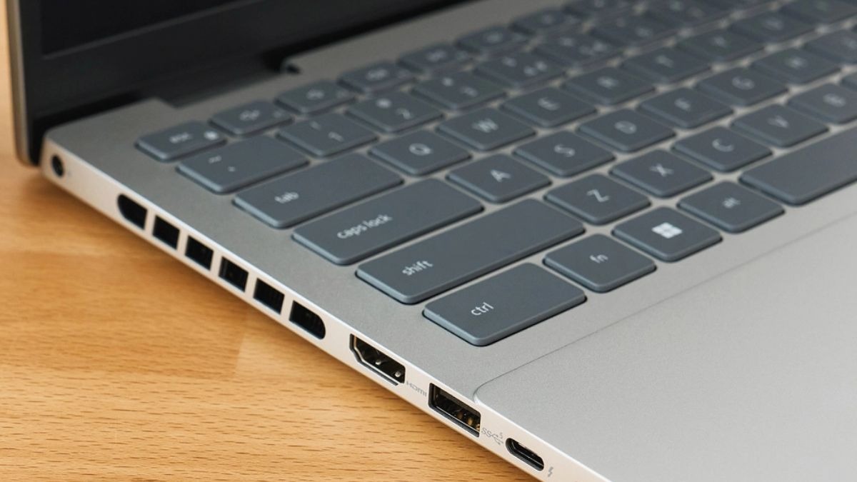 cổng kết nối của Dell Inspiron 7430