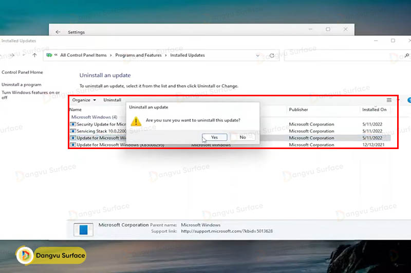Truy cập vào mục Windows Update > Click chọn Update history.