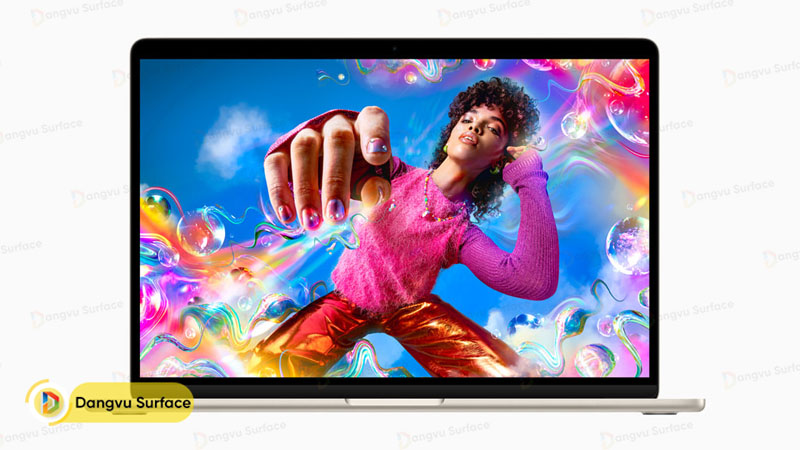 MacBook Air mới sở hữu màn hình Liquid Retina rộng, độ phân giải cao với kích thước 15,3 inch
