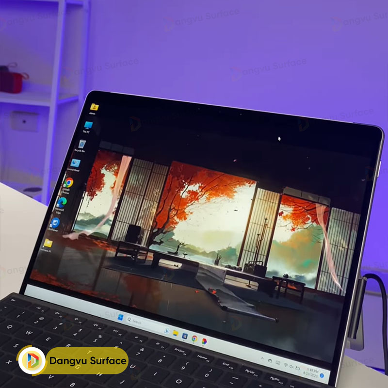 Tại phần để trống bên dưới mục Enter URL, bạn chèn link video Youtube bạn muốn vào, rồi nhấn biểu tượng “->”.