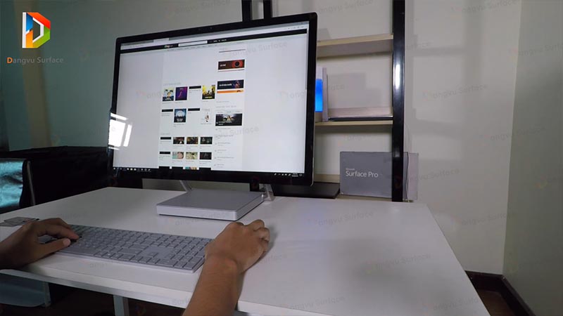 Dù nhìn ở góc độ nào thì Surface Studio cũng rất sang trọng
