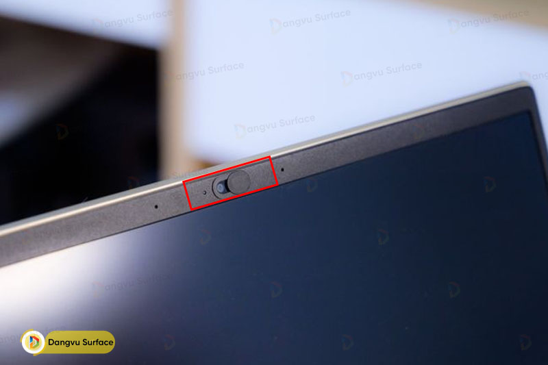 Miếng che camera - "Thủ phạm" bất ngờ