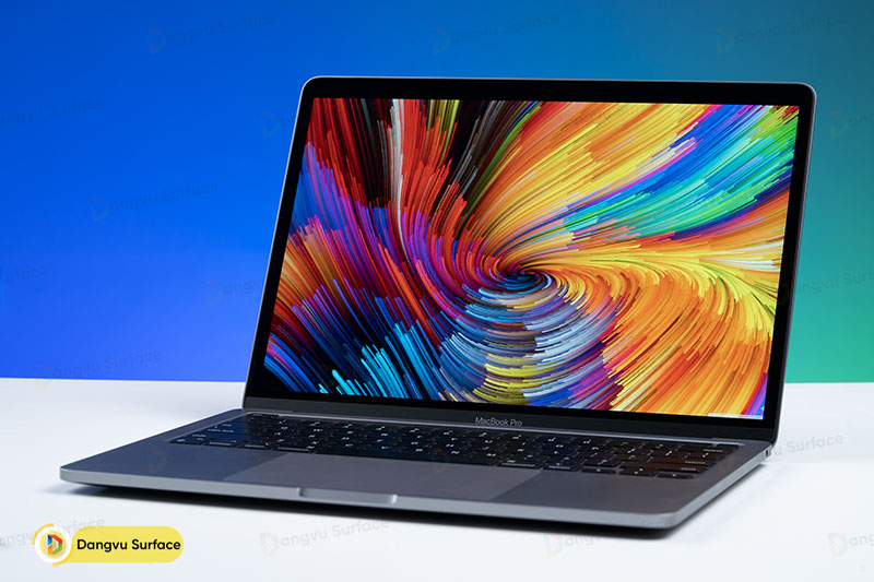 Bàn phím Macbook Pro 13 M2 khi gõ cho cảm giác êm ái