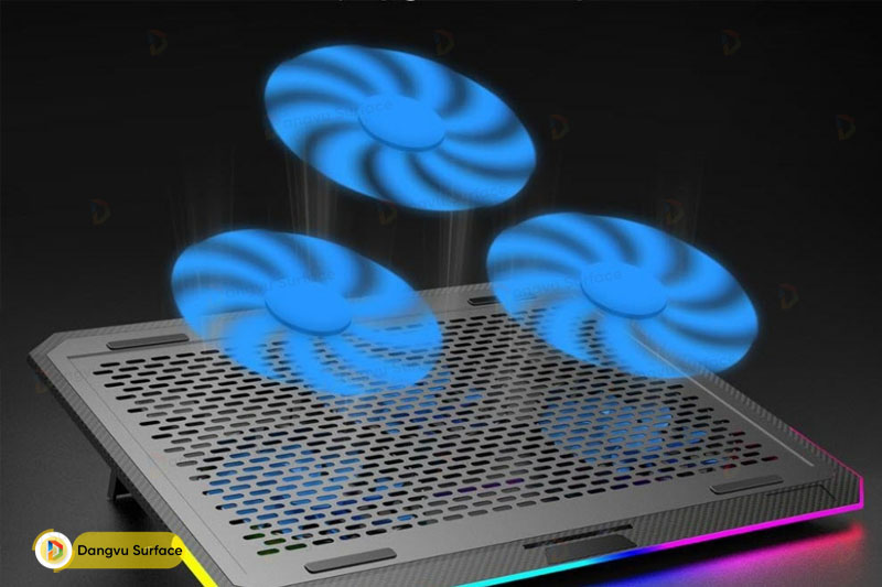Sử dụng quạt tản nhiệt để làm mát laptop, máy tính