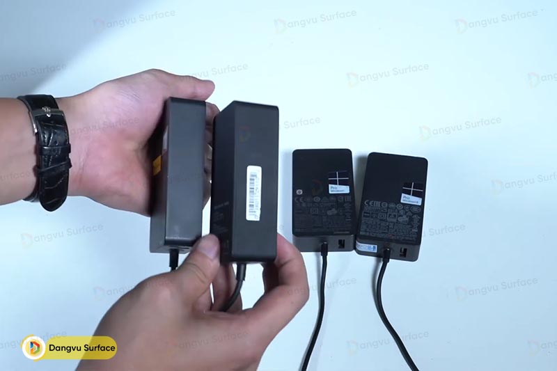 Rất khó để phân biệt được sạc Xịn và Fake nếu không chú ý