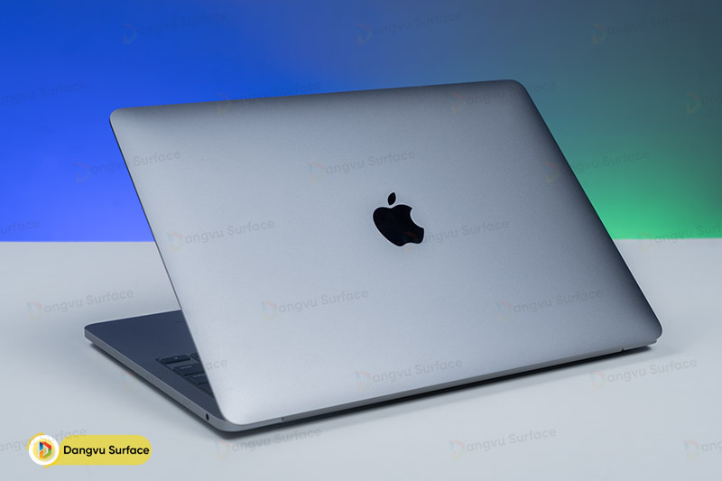 Màu sắc Macbook Pro M2 là gam màu truyền thống, đặc trưng của các sản phẩm Apple