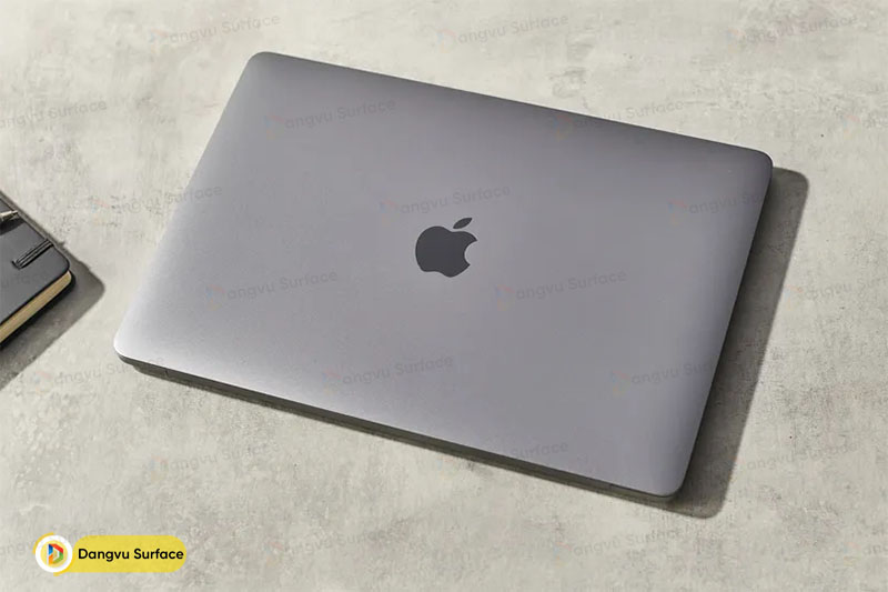 Macbook Pro 13 M1 vẫn là một con máy đáng mua trong năm 2023