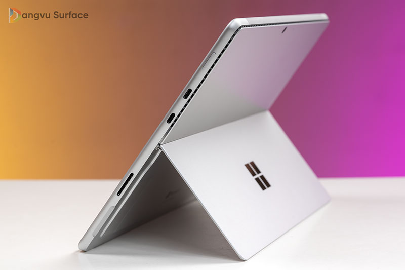 Cổng kết nối Pro 8