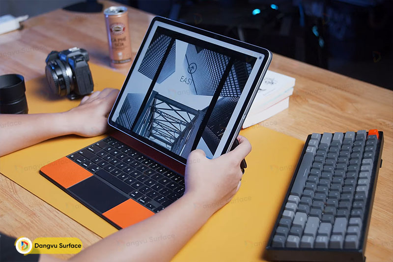 Phụ kiện Magic Keyboard của iPad Pro