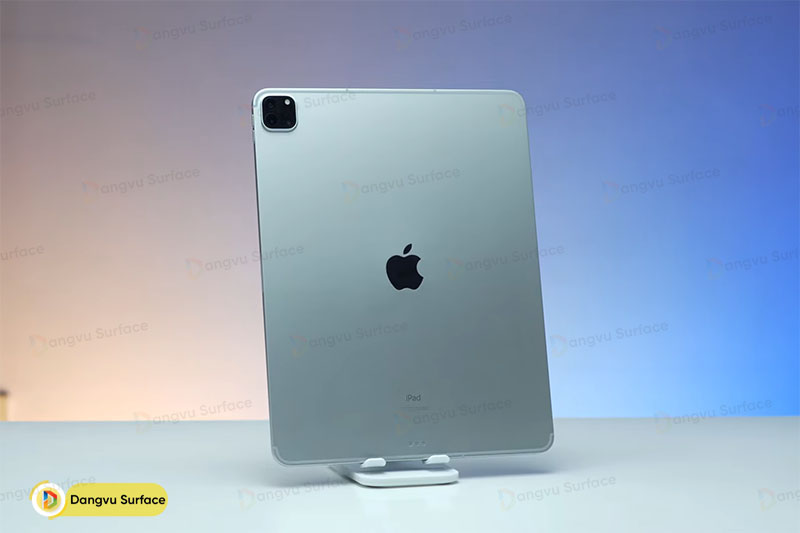 iPad Pro 12.9 M1 sở hữu thiết kế đơn giản nhưng vô cùng tin xảo