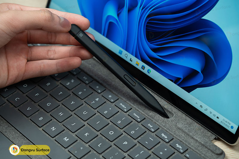 Sạc Slim Pen 2 trước khi sử dụng lại