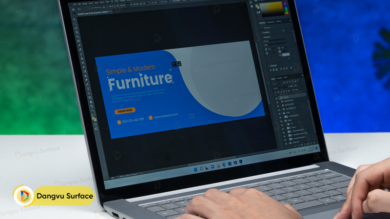 Xét về trọng lượng, dòng Surface Laptop vô cùng nhẹ khoảng 1,2 – 1,3 kg