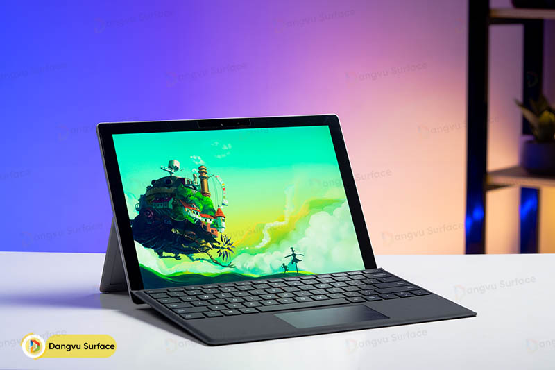 Màn hình cảm ứng đa điểm kích thước 12.3 inch của Surface Pro 6