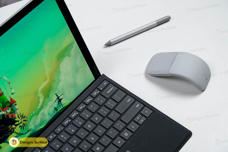 Surface Pro 6 cũ vẫn tương đối hợp lý dành cho những ai muốn có một chiếc máy tính bảng kiêm laptop 2 trong 1 với vẻ ngoài cao cấp, hiện đại nhằm đáp ứng nhu cầu làm việc văn phòng thường ngày