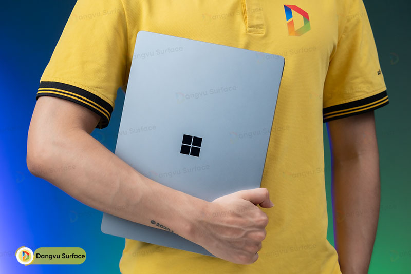 Surface Laptop 4 là một chiếc ultrabook mỏng nhẹ đáng mua
