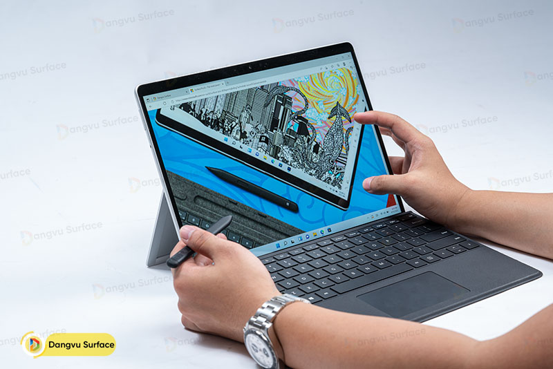 Màn hình Surface Pro 8 được hỗ trợ công nghệ Dolby Vision
