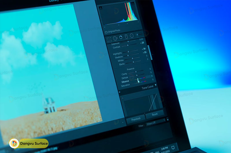 Surface Pro 8 i3 có đủ sức mạnh để đáp ứng những tác vụ cơ bản thường ngày